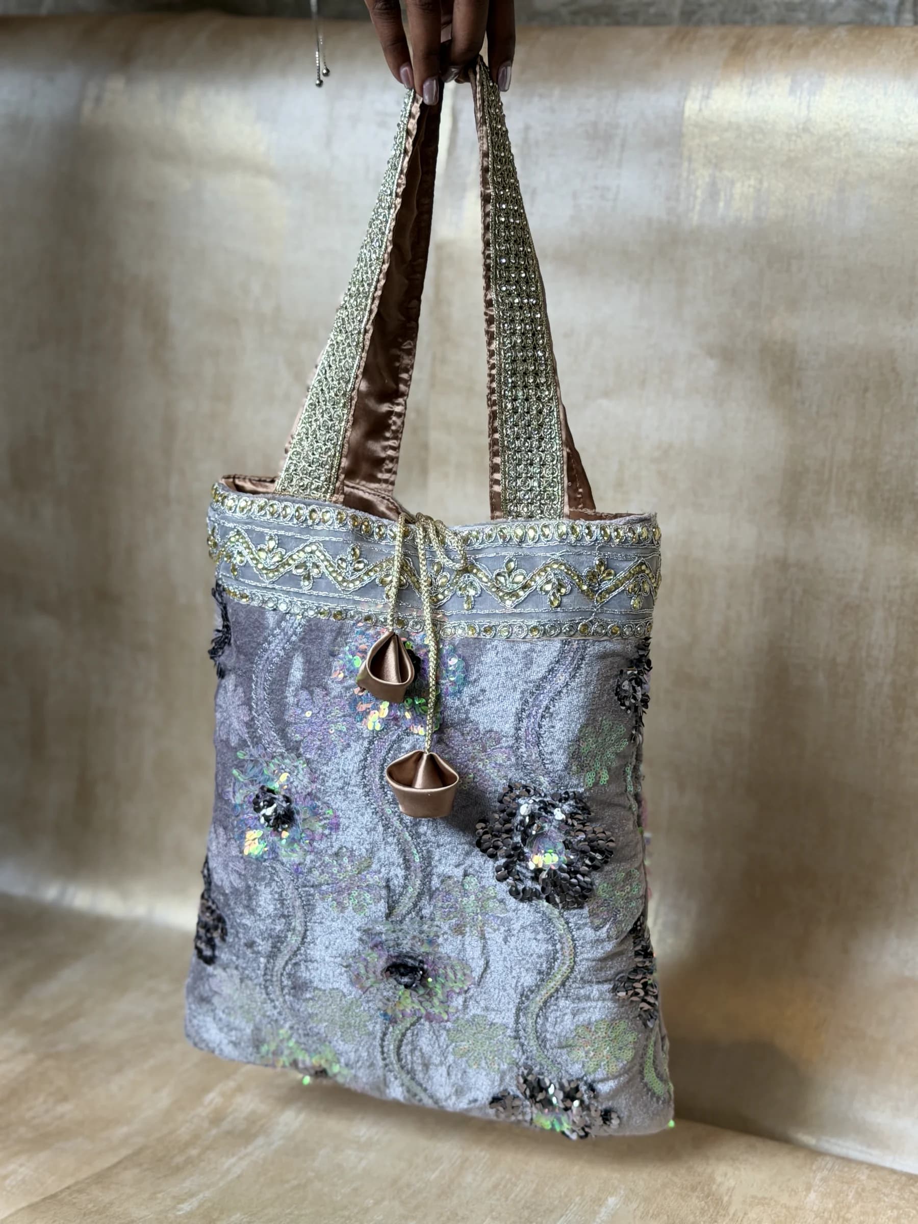 Grey & Silver Sequined Velvet Jhola