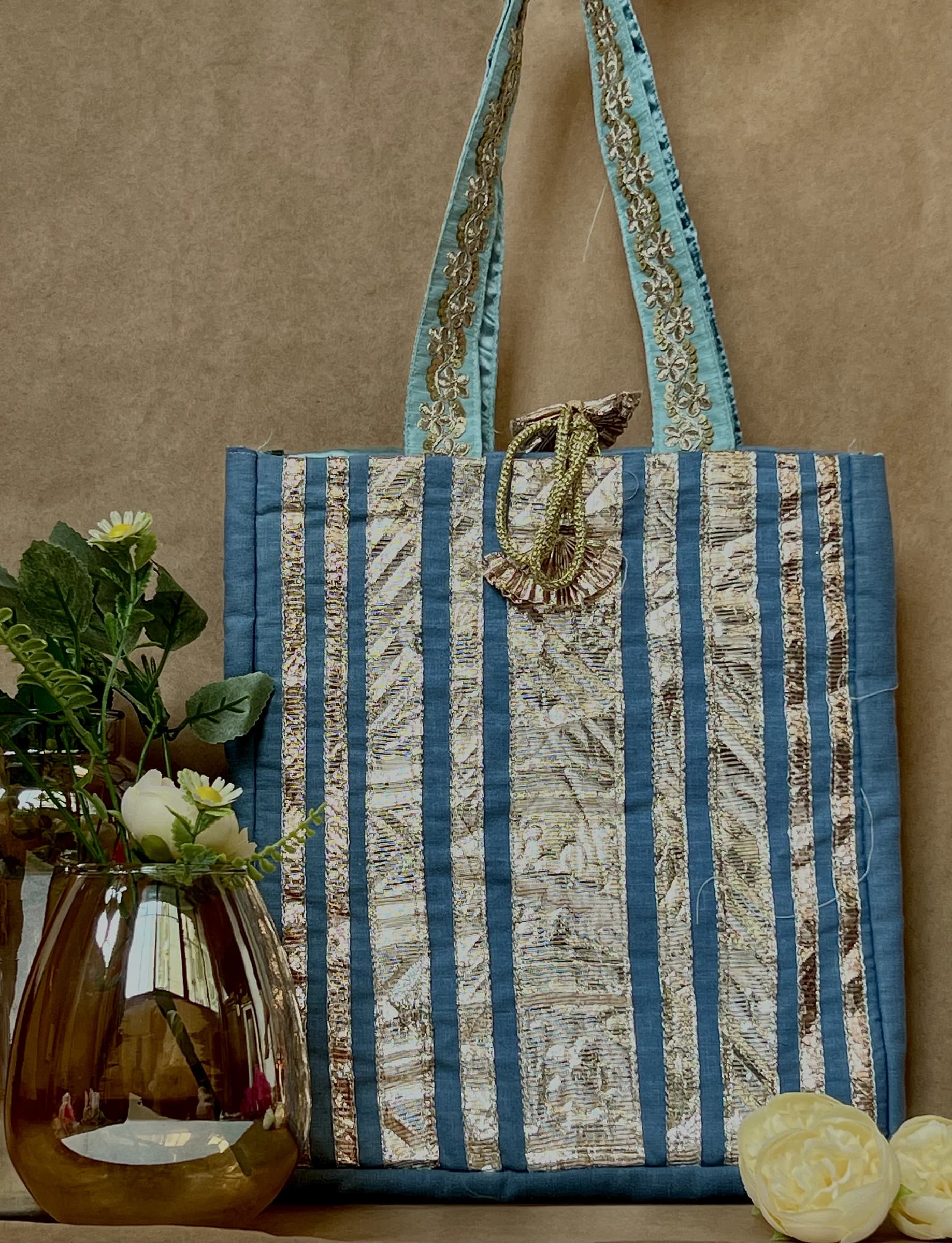 Sky Blue Linen Lumpi Tote